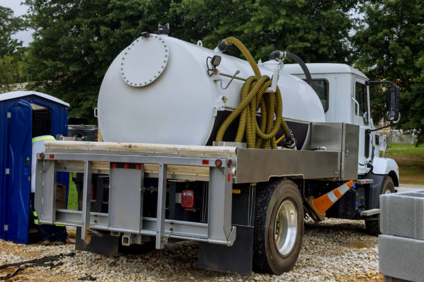 Portable Toilet Options We Offer in Desert Aire, WA